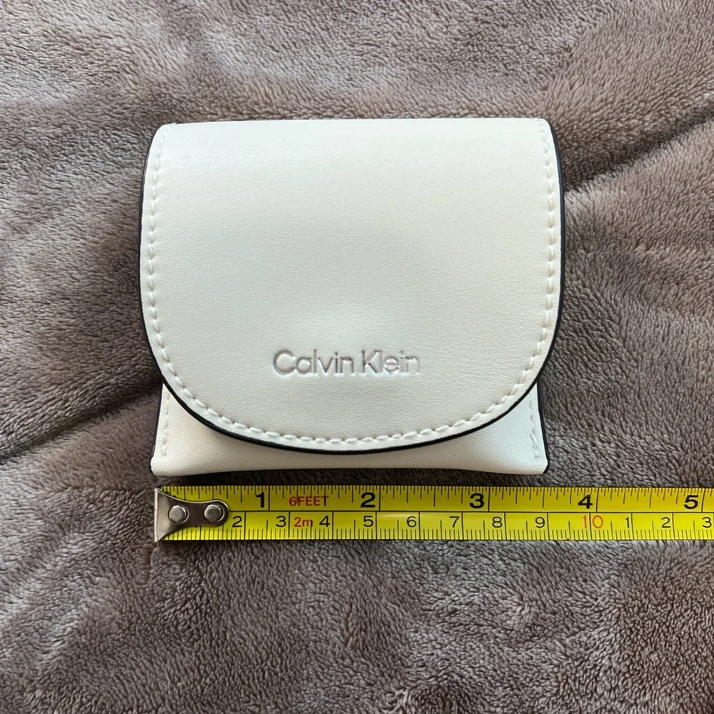Calvin Klein Cream Off White AirPod/Ear Bud Case